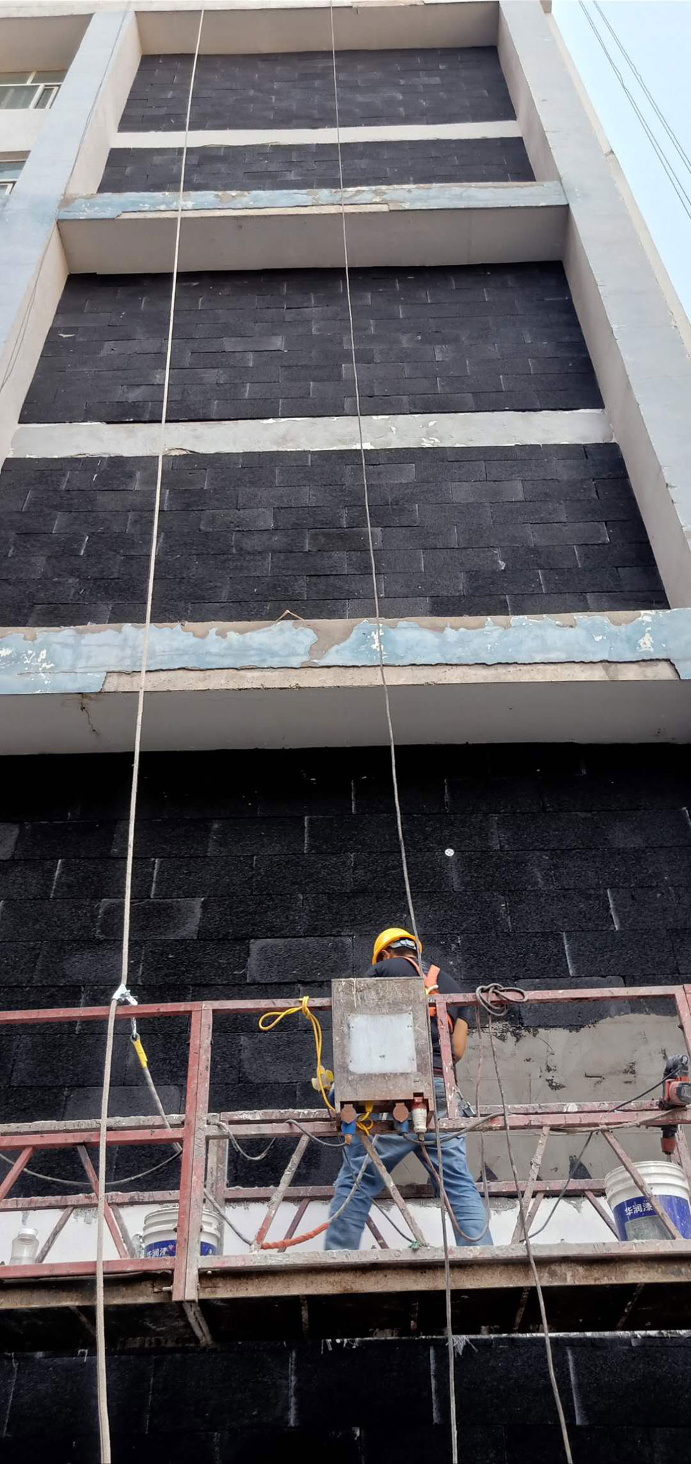 鄭州正光路106中學碳硅板施工現(xiàn)場
